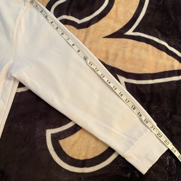 DKNY Silver Sequins Sweatshirt ✨✨✨ - Picture 9 of 9